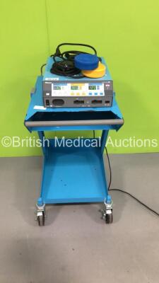 Valleylab Force FX-8C Electrosurgical/Diathermy Unit on Valleylab Stand with 1 x Dual Footswitch and 1 x Bipolar Dome Footswitch (Powers Up) * SN F6G48281A * * Mfd 2006 *