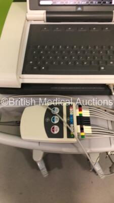 GE MAC 5500 HD ECG Machine on Stand with 1 x 10-Lead ECG Lead (Powers Up) * SN SGM13307648PA * - 4