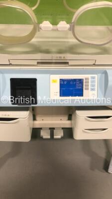 Drager Isolette 8000 Infant Incubator Software Version 4.11 * Missing Mattress and Side Clips * (Powers Up) - 3