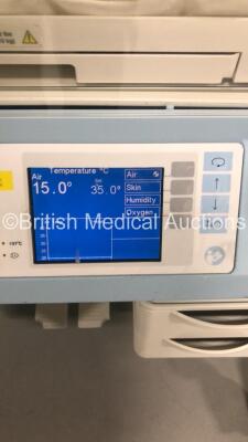 Drager Isolette 8000 Infant Incubator Software Version 4.11 * Missing Side Latch * (Powers Up) - 4