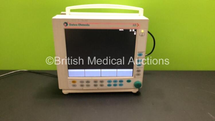 Datex-Ohmeda S/5 Compact Anaesthesia Monitor (Powers Up) *FS0111002 / 6114074*