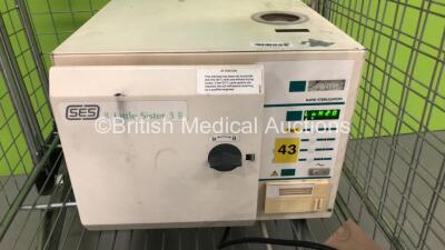 SES Little Sister 3 Autoclave (Powers Up - Missing Lid) * In Cage *