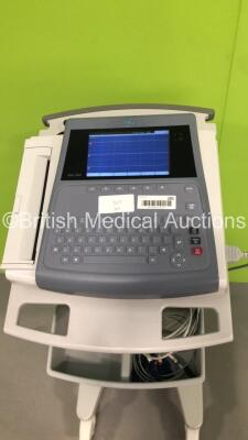 GE MAC 1600 ECG Machine on Stand with 1 x 10-Lead ECG Lead (Powers Up) * SN SDE11340091NA * * Mfd 2011 * - 3