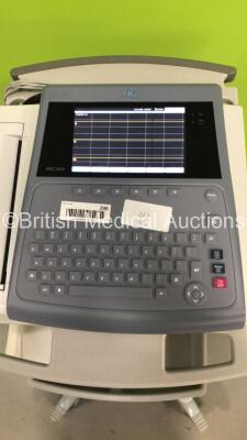 GE MAC 1600 ECG Machine on Stand with 1 x 10-Lead ECG Lead (Powers Up) * SN SDE08440102NA * * Mfd 2008 * - 3