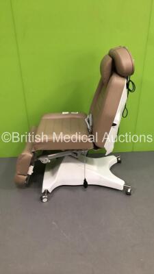 Cosmoderm Therapy Chair with Controller * Missing Arm Rests * (Powers Up) * Asset No FS 0048285 *