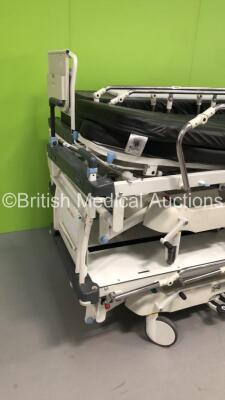 4 x Huntleigh Lifeguard Hydraulic Patient Trolleys with Mattresses (All Hydraulics Working) - 2