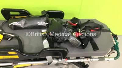 Ferno Pegasus Hydraulic Ambulance Stretcher with Mattress (Hydraulics Tested Working) - 4