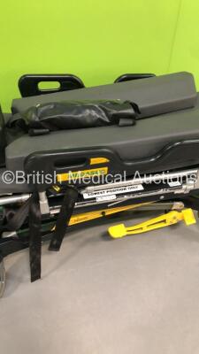 Ferno Megasus Heavy Duty Hydraulic Ambulance Stretcher with Mattress and Head Rest (Hydraulics Tested Working) - 5