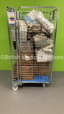 Cage of Mixed Consumables Including Cellstar Cell Culture Flasks, CellStar Well Cell Culture Plates and Molnlycke National Hand and Foot Pack (Out of Date - Cage Not Included) - 2