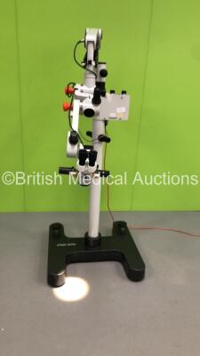 Wild Heerbrugg M650 Surgical Microscope with 2 x 10x/21 Eyepieces and f=200mm Lens (Powers Up with Good Bulb) * SN 73951 *