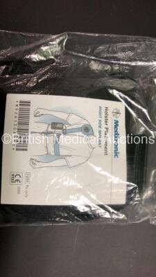 1 x Medtronic 37751 Neurostimulator Kit in Carry Bag (Powers Up) and 1 x Medtronic WR9200 Recharger and Dock in Carry Case and Box *Mfd 2021* - 3