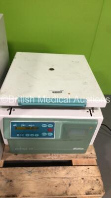 Hettich Rotina 38 Centrifuge (Powers Up) * On Pallet * - 2