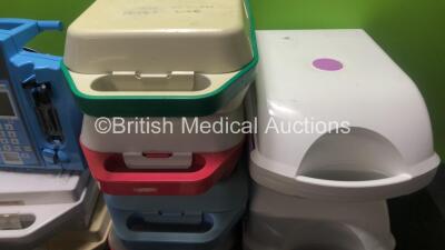 Mixed Lot Including 5 x Graseby 500 Modular Infusion Pumps, 2 x Porta Neb Nebulizers, 1 x Alaris Signature Pump, 2 x Kitett Automatic Electric Breast Pumps and 4 x Medix A 2000 Nebulizers - 4