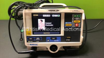 Medtronic Lifepak 20e Defibrillator/Monitor with ECG and Printer Options,1 x 3-Lead ECG Lead and 1 x Paddle Lead (Powers Up)