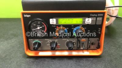 Drager Oxylog 2000 Transport Ventilator Software Version 3.10 with 1 x Hose and 1 x AC Power Supply (Powers Up) *Mfd2004* *SN SRUC-0100, 045252* - 2