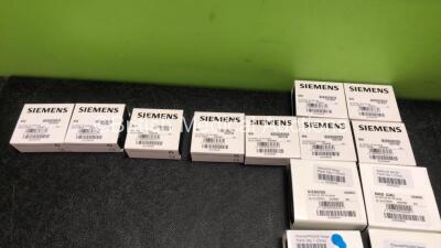 Job Lot of Hearing Aids Including 2 x Siemens HA Impact M Hearing Aids, 7 x Siemens HA Impact DP BG Hearing Aids, 2 x Siemens HA Reflex DP BG Hearing Aids, 2 x Siemens HA Prism 2 Pro DSP BG Hearing Aids, 2 x Siemens HA Impact DP BG Hearing Aids, 3 x Sieme - 2