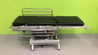 Anetic Aid QA2 Hydraulic Patient Couch with Mattress (Hydraulics Tested Working) - 2