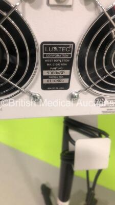 Luxtec Model 9300XSP Light Source on Stand (Powers Up with Good Bulb) *S/N 01104065* - 5