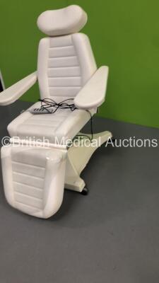 Beaver Electric Therapy Chair with Controller (Powers Up - 2 x Missing Wheels - 1 x Faulty Wheels) *S/N NA* - 5