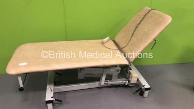 Plinth Co Electric Patient Examination Couch with Controller (Powers Up - Motor Stuck on the Up Positions when Powered On) *S/N FS0014265*
