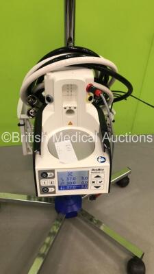 ResMed Humi Care D900 Unit Ref 1840R Version 1.23 on Stand (Powers Up) *S/N 36150913617* **A/N 098841** - 3