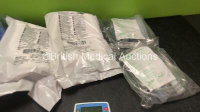 Mixed Lot Including 1 x Fisher & Paykel Ref RT380 Three In One Respiratory Breathing Tube *Exp 03-2025* 1 x Fisher & Paykel Ref RT324 Infant Respiratory Breathing Tube *Exp 03-2017* 2 x PneuPAC paraPAC Plus CPAP Tubes *Exp 04-2020* 2 x Salter Ref 8900-7 B - 4