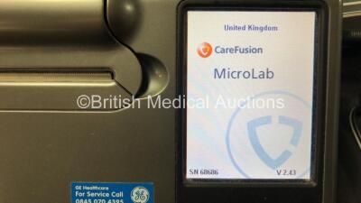 Job Lot Including 3 x Carefusion MicroLab Touchscreen Spirometers with Accessories in Cases (All Power Up) and 1 x Micro CO Smokerlyzer in Case *64784 / 68686 / 62766 / 65878* - 3