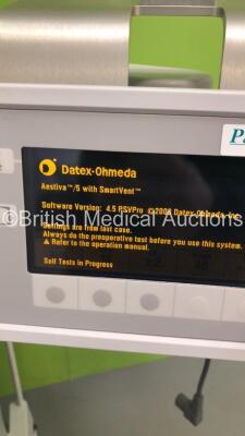 Datex-Ohmeda Aestiva/5 Anaesthesia Machine with Datex-Ohmeda Smartvent Software Version 4.5 PSVPro,Absorber,Bellows,Oxygen Mixer and Hoses (Powers Up) * SN AMRJ01570 * - 3