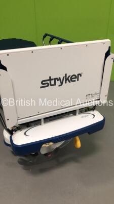 Stryker Prime Series Hydraulic Stretcher/Patient Trolley with Mattress (Hydraulics Tested Working) - 3