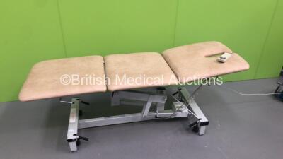 Plinth Co 3 Way Electric Patient Examination Couch with Controller (Powers Up) - 2