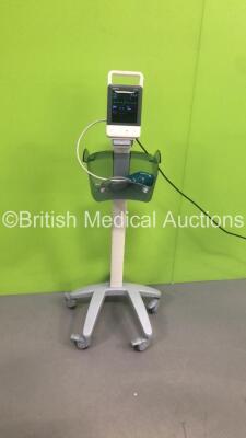 Mindray VS-600 Vital Signs Monitor on Stand with BP Hose and Cuff (Powers Up) *S/N FS0175070*