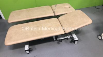 1 x Plinth Electric Patient Examination Couch with Controller (Powers Up) and 1 x Plinth 2000 Hydraulic Patient Examination Couch (Hydraulics Tested Working) - 2