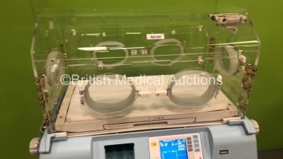 Drager Isolette 8000 Infant Incubator Version 4.12 with Mattress (Powers Up - Damage to Screen - Damage to Hinge - Missing Humidifier - See Pictures) - 4