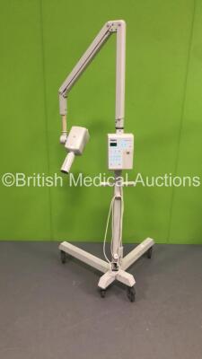 Gendex Oralix AC Dental X-Ray Head Type 9869 000 00101 *Mfd 06/2000* with Gendex Dens-O-Mat X-Ray Timer on Stand (Powers Up)