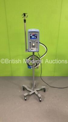 Viasys Healthcare Infant Flow SiPAP Ref 675-CFG-004 on Stand with Hoses (Powers Up) * Mfd Sept 2008 *