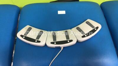 Medi-Plinth 3-Way Electric Patient Examination Couch with Controller (Powers Up-Small Rip to Cushion-See Photos) - 2