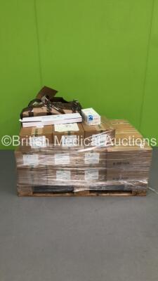 Pallet of Mixed Consumables Including P3 Medical Endobronchial Tubes,Butterfly Winged Infusion Sets and B.Braun Cyto Set Pump Adapters