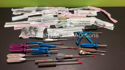 Job Lot of Various Surgical Instruments *5280*