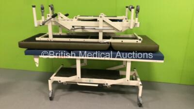 3 x Nesbit Evans Hydraulic Patient Couches (Hydraulics Tested Working) and 1 x Sidhil Hydraulic Patient Couch (Hydraulics Tested Working) - 3