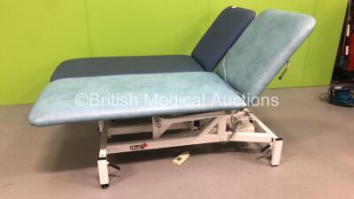 2 x Medi Plinth Electric Patient Couches with Controllers (Both Power Up) *S/N 503391 / 503393* - 2