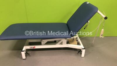 2 x Medi Plinth Electric Patient Couches with Controllers (Both Power Up) *S/N 503391 / 503393* - 4