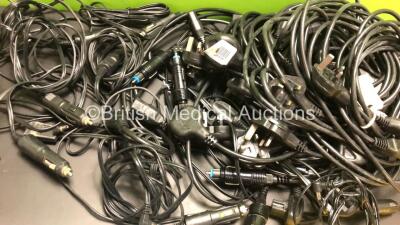 Job Lot Including 3 x Entonox Hoses, 1 x Hartwell Medical Pump, 1 x Airflo Plus Battery Pack Charger and AC/DC Power Leads - 4