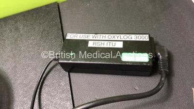 Drager Oxylog 3000 Ventilator Software Version 01.24 with 1 x Hose, 1 x Regulator,1 x Breathing Tube and 1 x Power Supply (Powers Up) *Mfd 2009* *S/N SSAF-0022* - 3