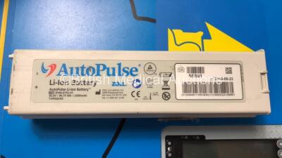 Zoll Autopulse Plus Model 100 Resuscitation System with 1 x Battery and 1 x Life Band Load Distributing Band in Carry Bag *Mfd 2015 (Powers Up When Tested with Stock Battery-Battery Included Flat) *SN 41378, 56891* - 3