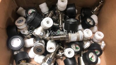 Job Lot of Valves/Regulators Including Oxylitre R1601V and Meditech 680-0101-10 (Approx 60) - 5