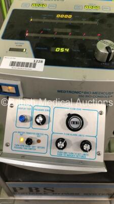 Medtronic Bio-Medicus 550 Bio Console Extracorporeal Blood Pump Speed Controller with Medtronic Bio-Probe TX50 Flow Transducer on Trolley (Powers Up) - 6