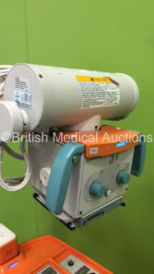 Shimadzu Formula Mobile-Art Mobile X-Ray Model System MUX-100H with Exposure Hand Trigger * Damaged- See Photos * and Key (Powers Up with Key-Key Included) * SN 0462Z18806 * * Mfd Jan 2009 * - 3