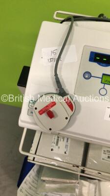 Huntleigh BD4000XS Fetal Monitor on Stand with 1 x US1 Transducer,1 x TOCO Transducer,1 x Control Finger Trigger and Job Lot of Printer Paper (Powers Up) - 6