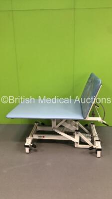 Medi-Plinth Electric Bariatric Patient Examination Couch with Controller (Unable to Power Test Due to No Power Lead) * Asset No FS0160643 *