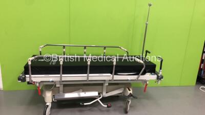 Huntleigh Lifeguard Hydraulic Patient Trolley with Mattress (Hydraulics Tested Working)